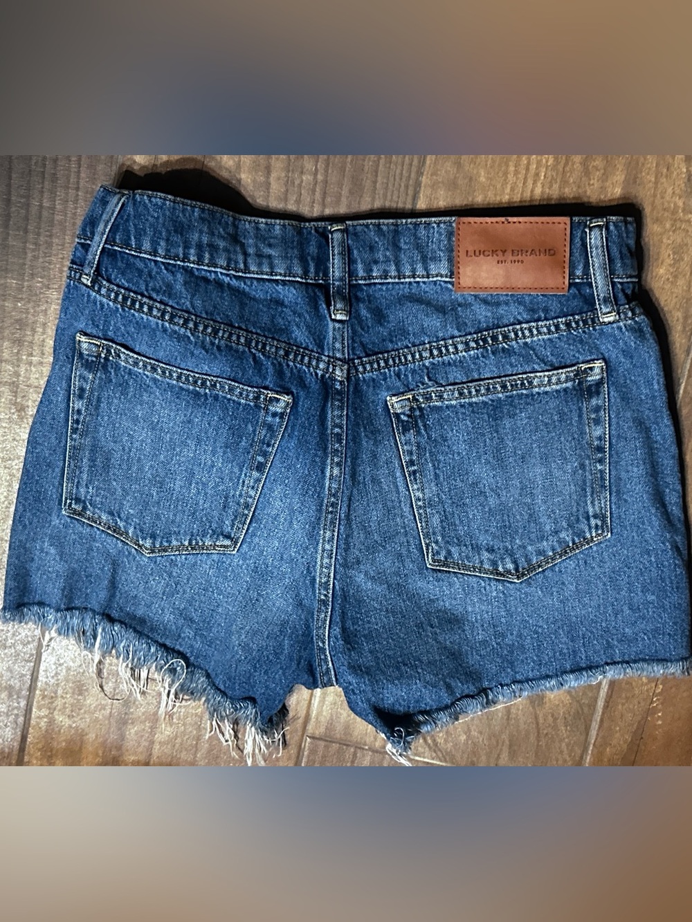 Lucky Brand Dark Blue Denim Frayed Cutoff Shorts Mom high rise